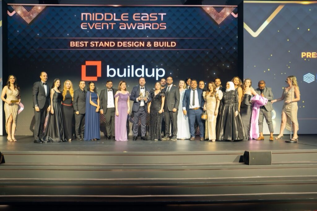 بيلد آب تنال جائزة ( أفضل تصميم وتنفيذ لجناح) في معرض الشرق الأوسط للفعاليات